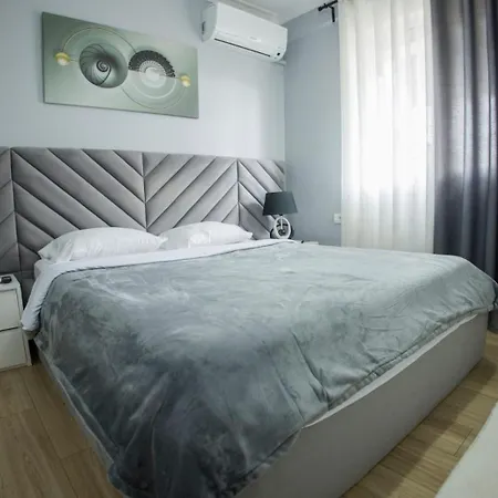 Shtepi Me Qera Ditore Apartamento Korce